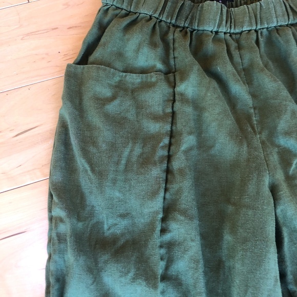 Emerald Linen Set - Picture 6 of 13